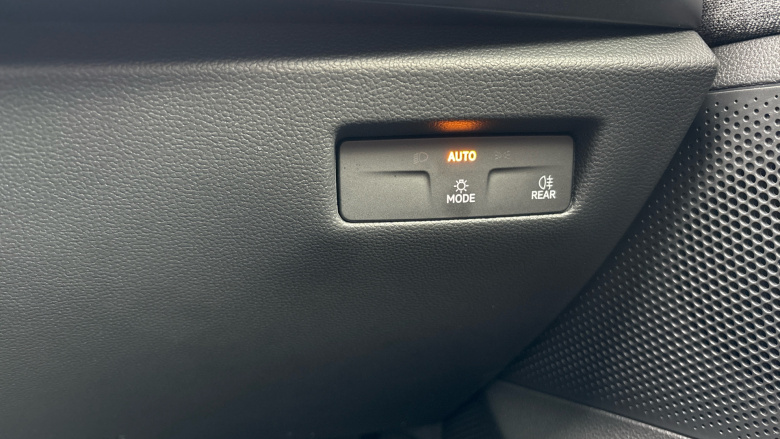 Skoda Superb 1.5 TSI iV SE Technology DSG 5dr Estate